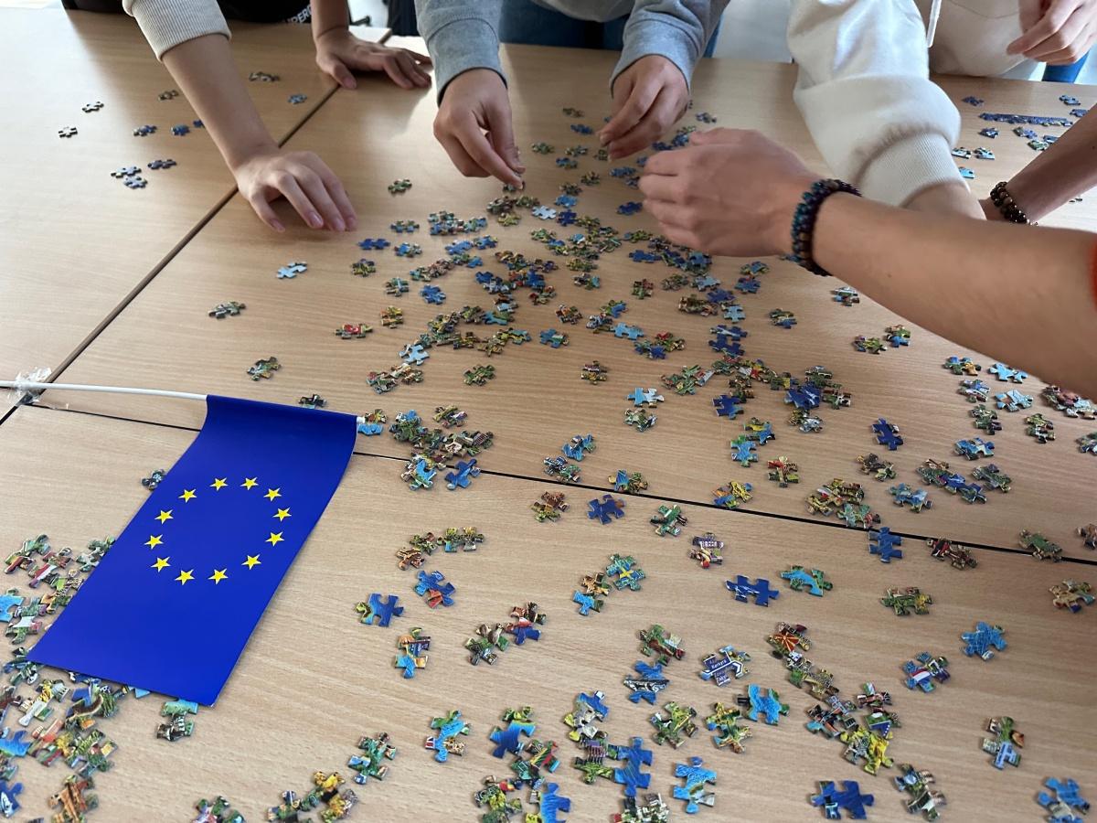 ERASMUS + DAGUIN : qu'est-ce qu'une bourse de mobilité ? ERASMUS + DAGUIN : qu'est-ce qu'une bourse de mobilité ?