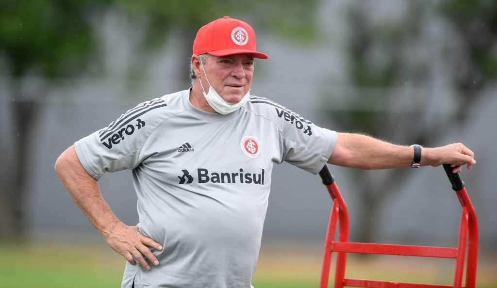 Abel Braga revela motivo para não ter retornado ao Inter em 2023, menciona D'Alessandro e considera possível volta em 2025: "Depende do presidente"