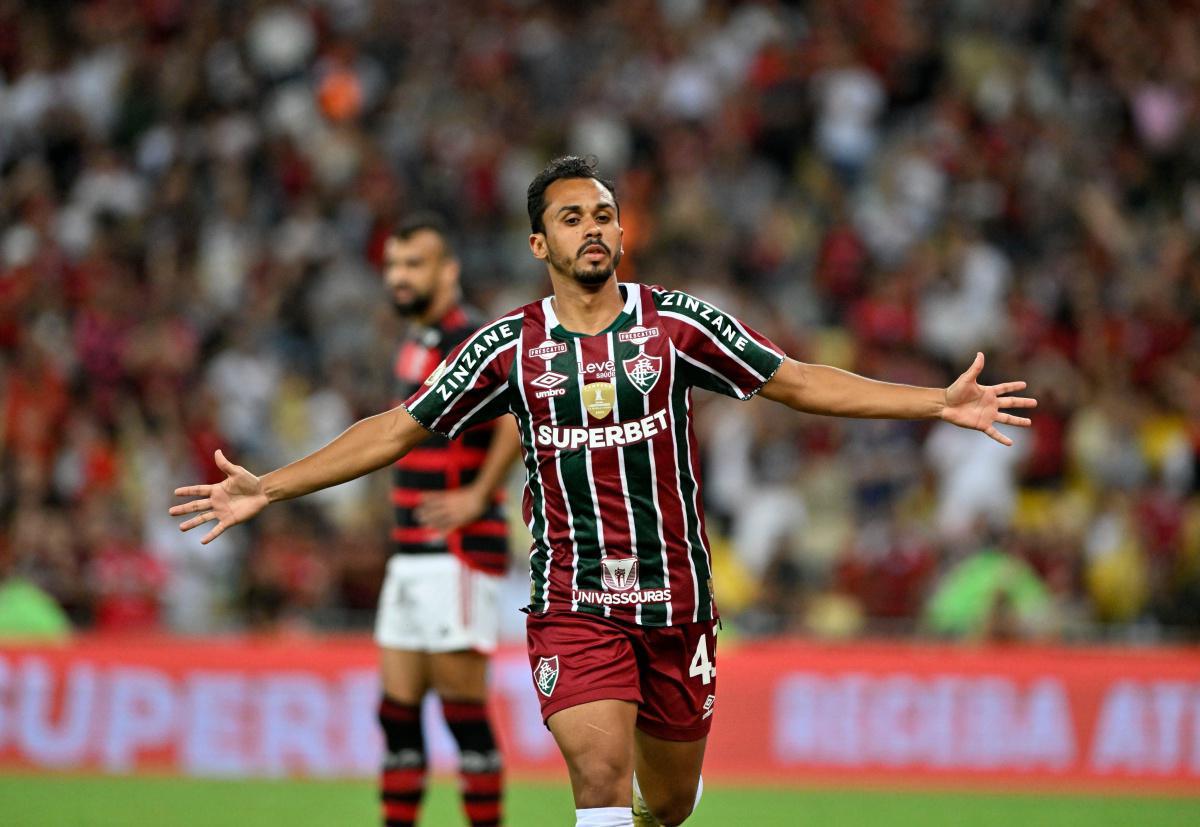 O Fluminense vence o Flamengo de 2 a 0 no Clássico e sobe na Tabela do Brasileirão Série A 2024