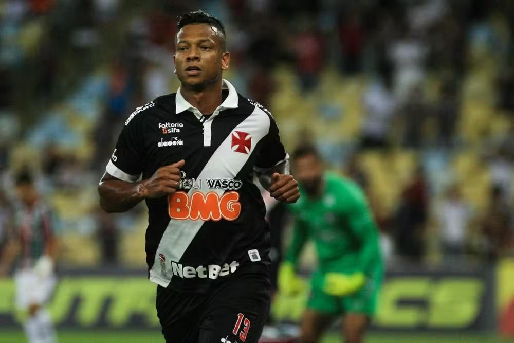 Guarín revela luta contra depressão durante passagem pelo Vasco e tentativa de suicídio: "Me abandonei"