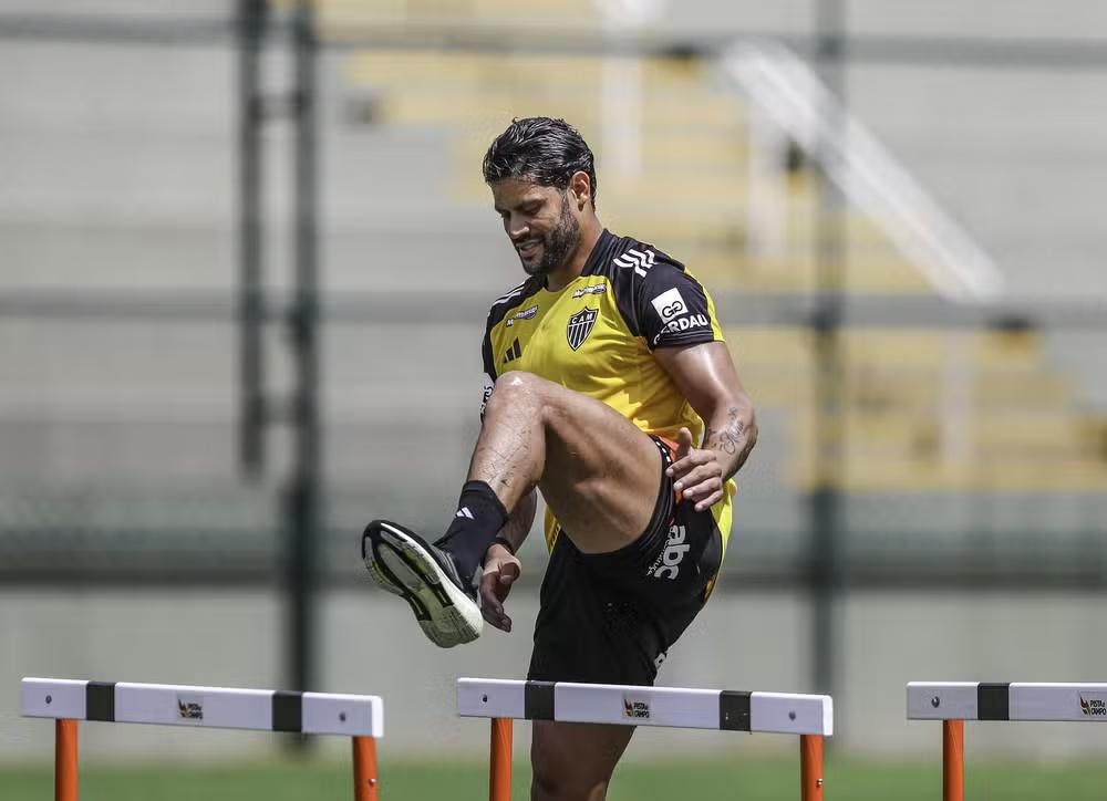 Hulk comenta sobre elenco do Atlético-MG e avaliação da janela de transferências: "Precisamos reforçar"