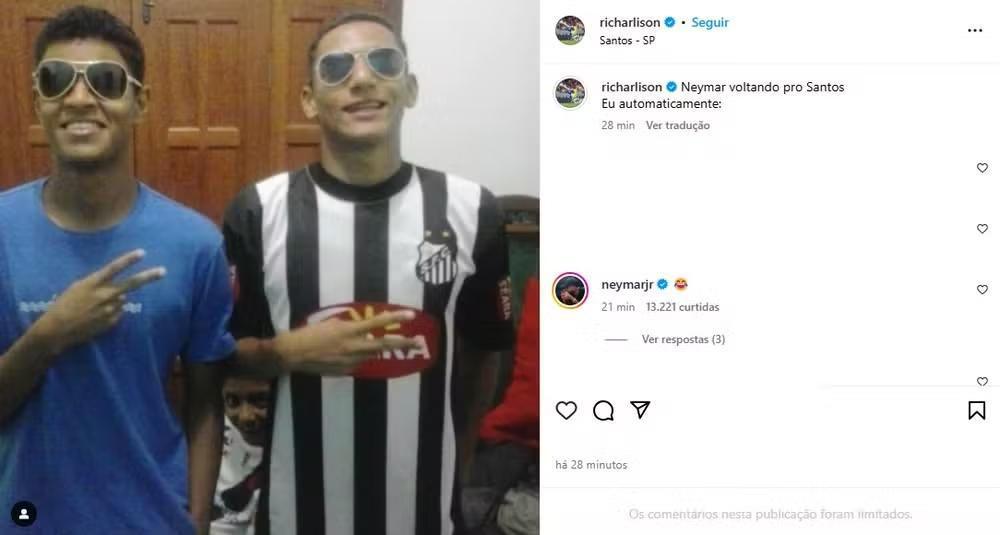 Richarlison compartilha foto com camisa do Santos em homenagem ao retorno de Neymar, e ídolo responde com emoji