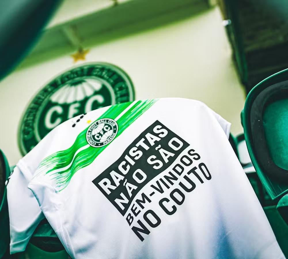 Coritiba reforça combate ao racismo com mensagem especial na camisa