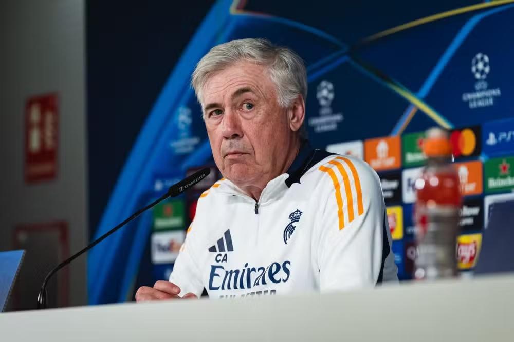 Ancelotti critica uso excessivo do VAR: "Tirou a responsabilidade do árbitro"