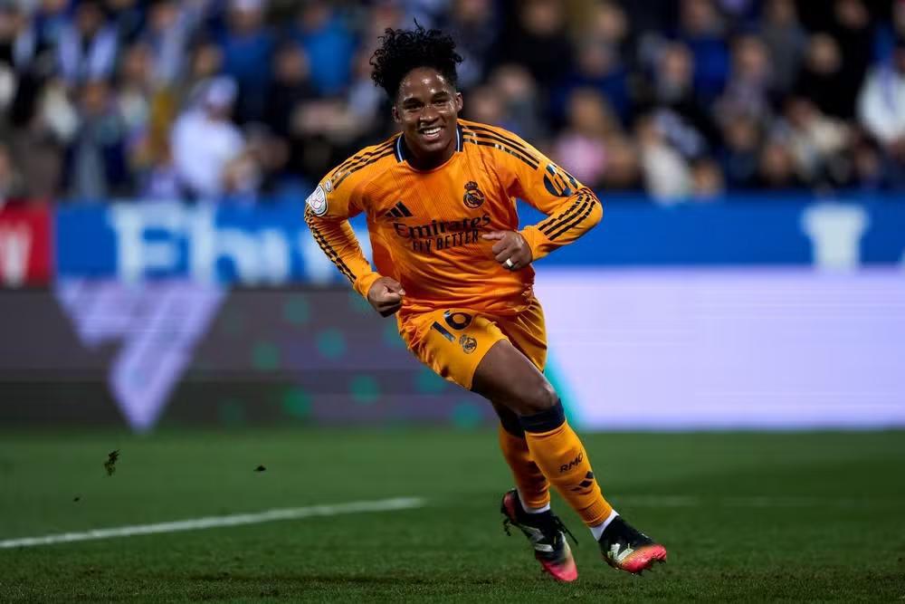 Endrick pode deixar o Real Madrid por empréstimo ao fim da temporada, afirma jornal