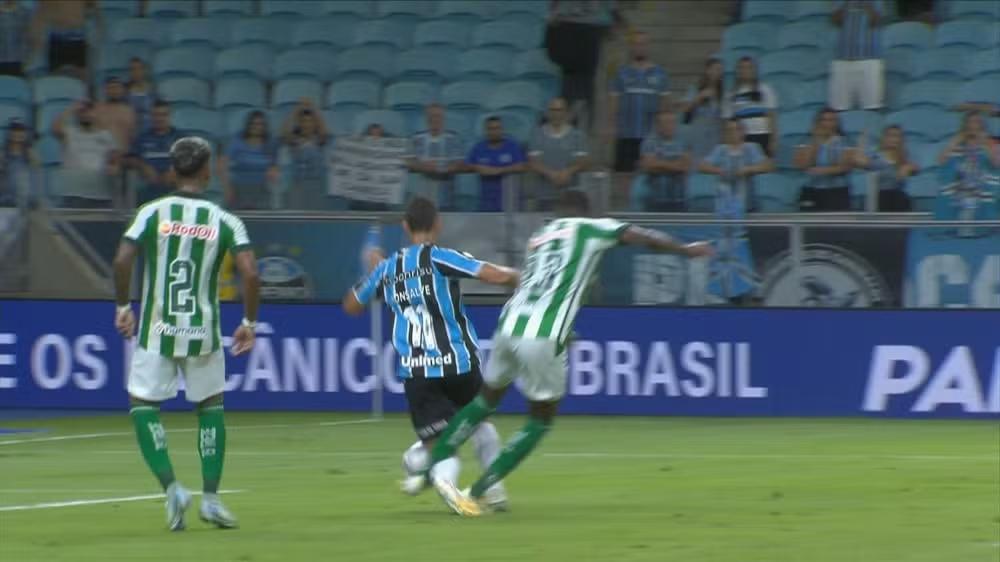 Grêmio pede árbitros de fora do RS para reta final do Gauchão