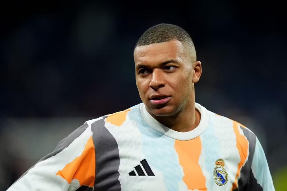 Mbappé perde treino do Real Madrid após cirurgia dentária antes de semifinal da Copa do Rei