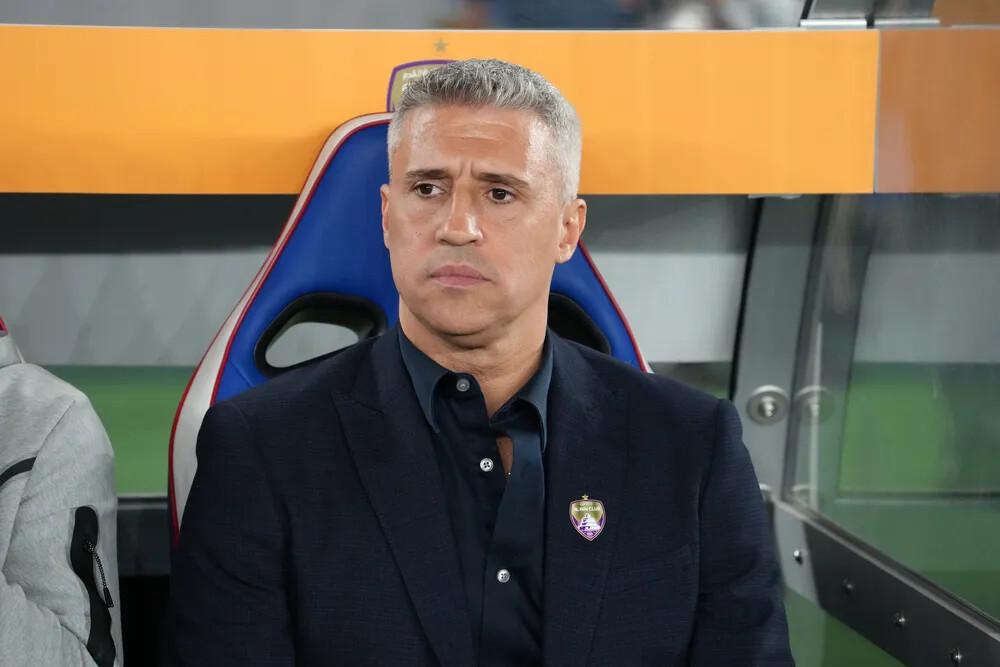 Botafogo avança em negociação com Hernán Crespo para assumir comando técnico