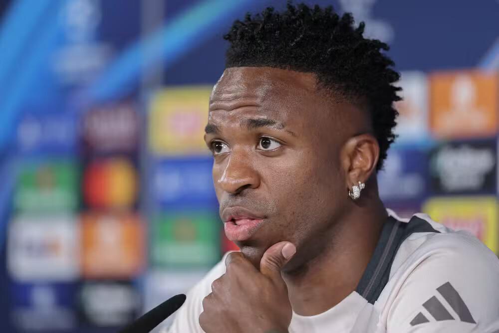 Vinícius Júnior descarta proposta da Arábia e revela desejo de ampliar vínculo com o Real Madrid o quanto antes