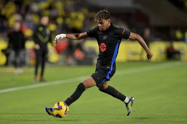 Jogadores muçulmanos de Barcelona e Benfica poderão quebrar o jejum durante a partida devido ao Ramadã