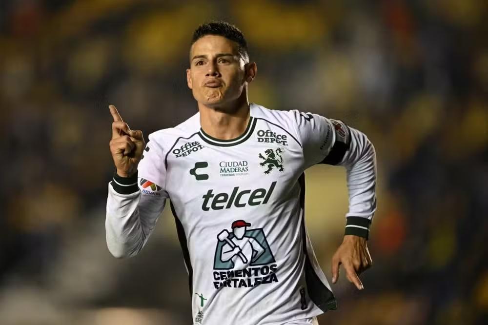 James Rodríguez se coloca acima de Zidane, Modric, Kroos e Xavi: "No meu auge, eu escolho a mim"
