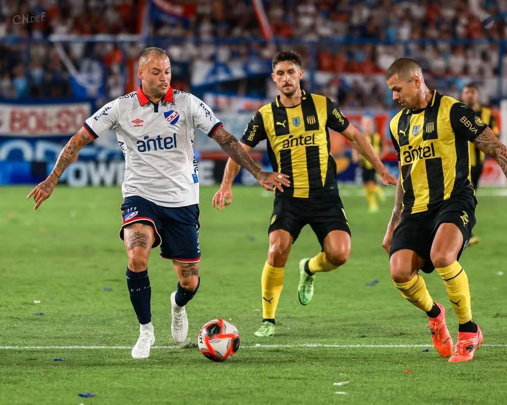 Inter e Grêmio comentam possível participação de Peñarol e Nacional no Gauchão Inter e Grêmio comentam possível participação de Peñarol e Nacional no Gauchão