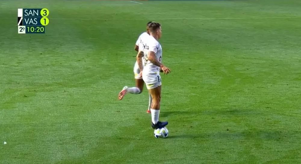 CBF determina punição para jogadores que subirem na bola: "Falta de respeito com o jogo"
