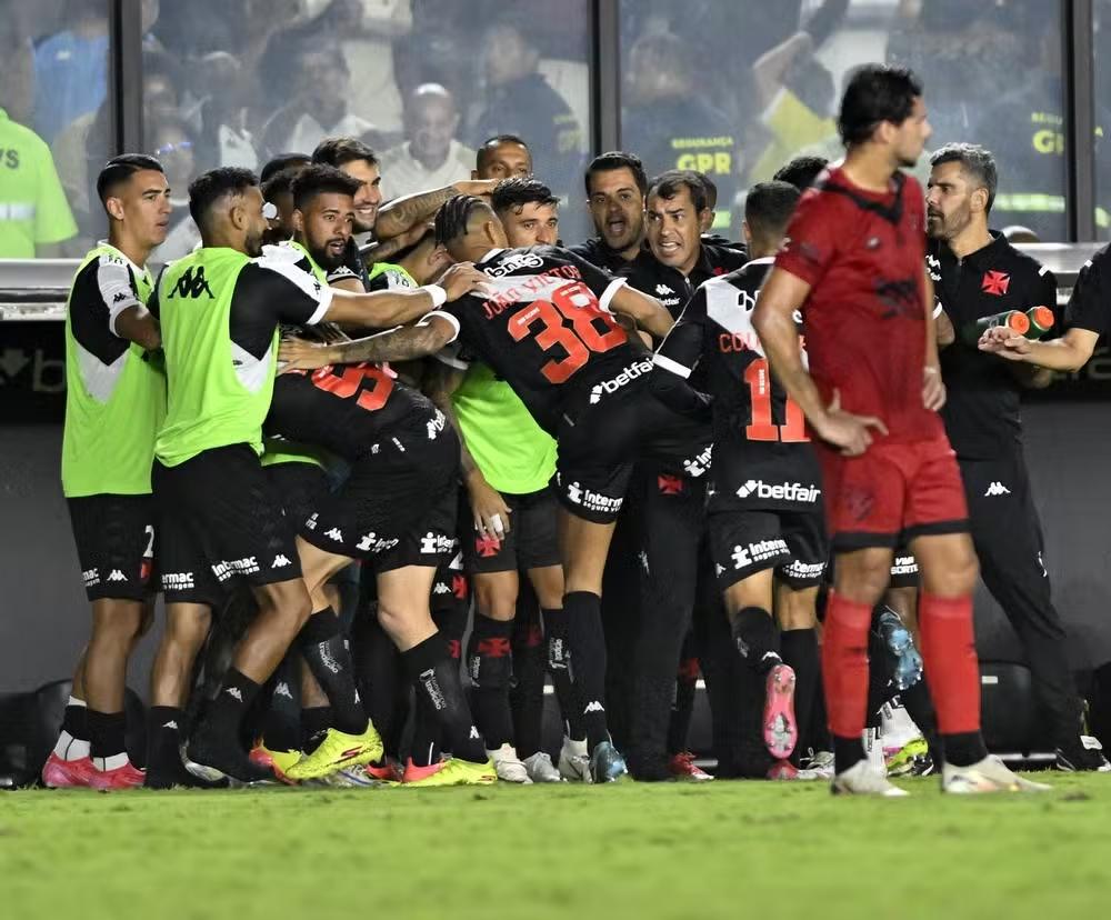 Carille credita vitória do Vasco sobre o Sport ao planejamento contra o Corinthians: "Deu certo"