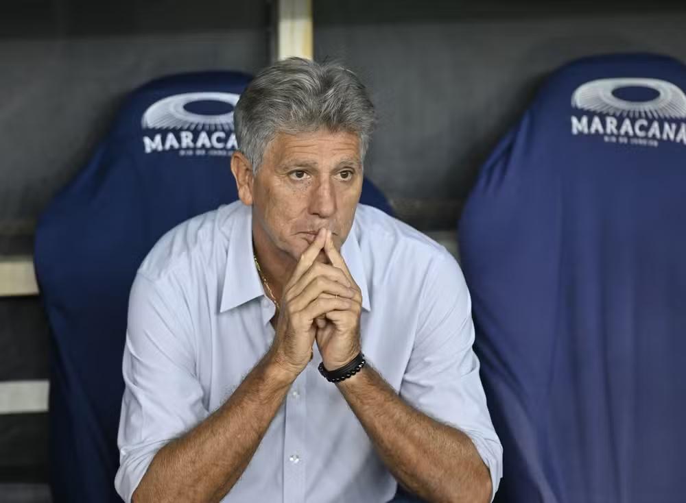 Renato Gaúcho dispara contra arbitragem após empate do Flu: "É como dar uma Ferrari para o Stevie Wonder"