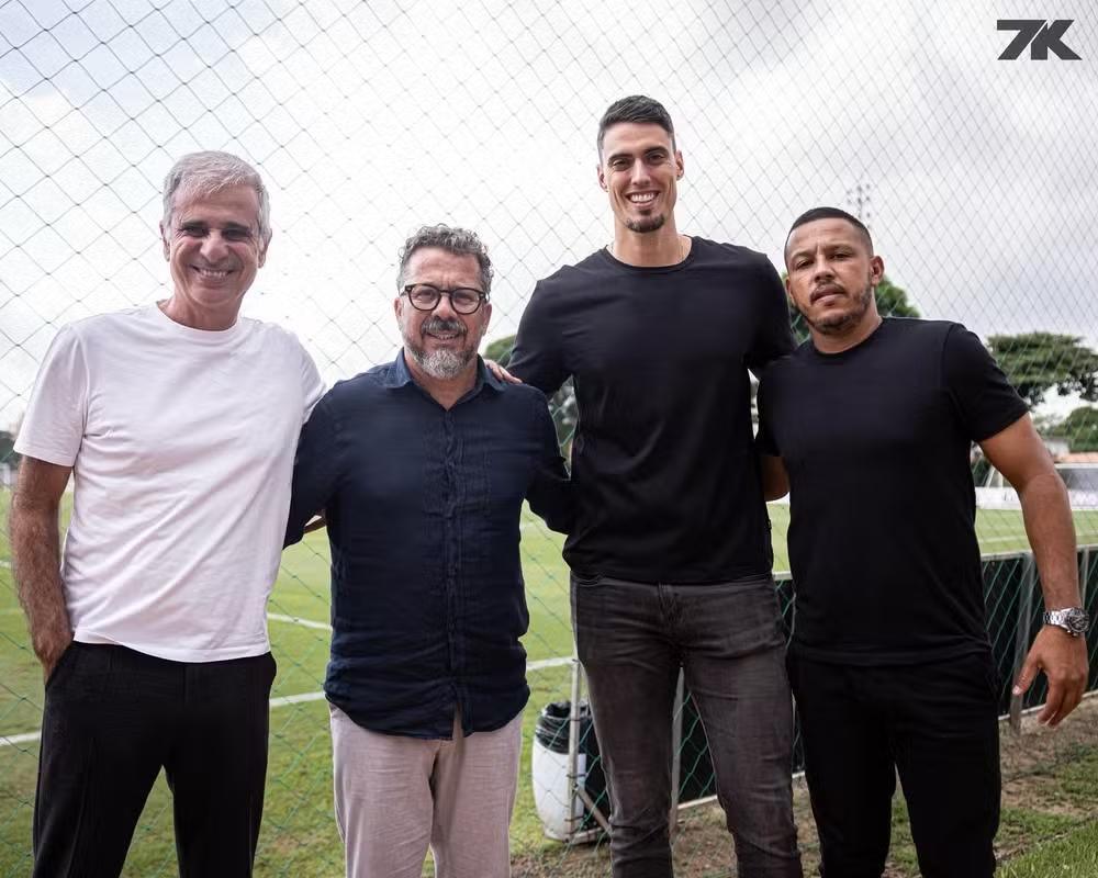 Santos aposta em Cléber Xavier para manter Neymar no clube até a próxima Copa