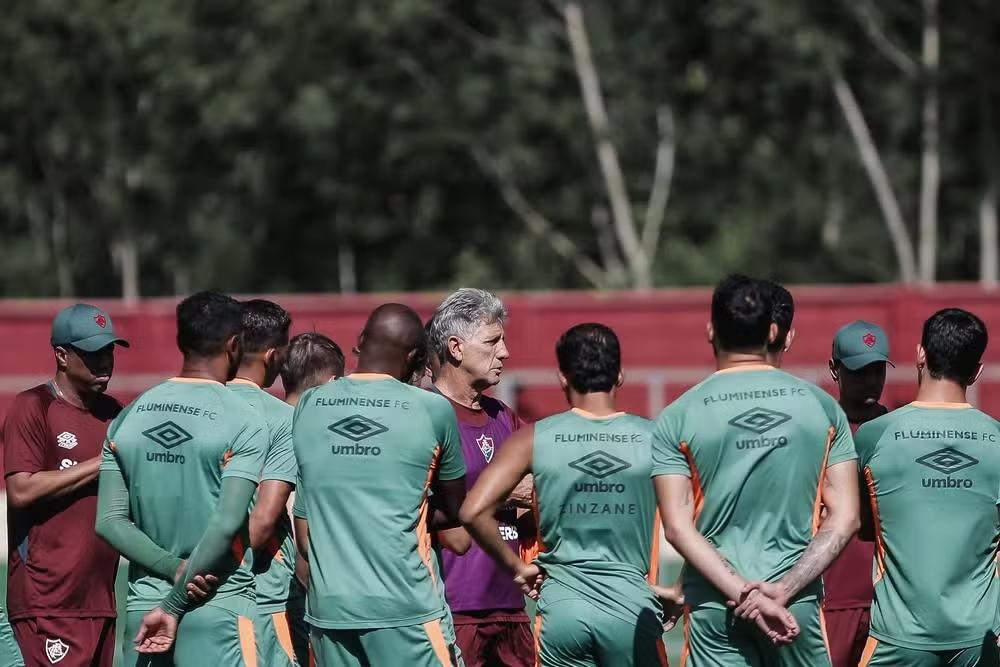 Por orientação médica, Renato não viaja à Bolívia e desfalca o Flu contra o San José Por orientação médica, Renato não viaja à Bolívia e desfalca o Flu contra o San José