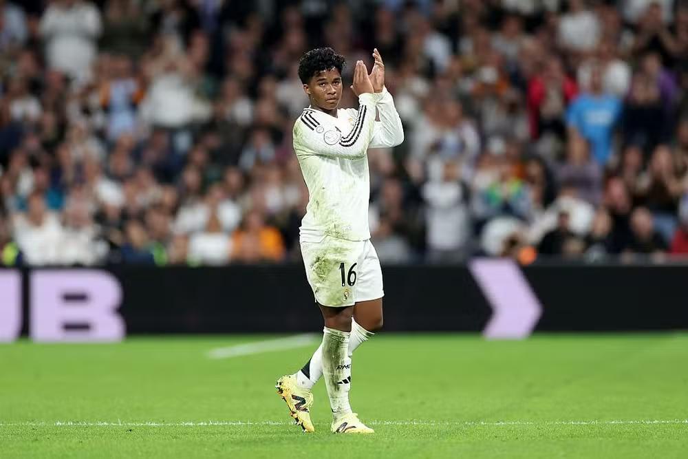 Endrick sofre lesão e desfalca Seleção Brasileira na estreia de Ancelotti
