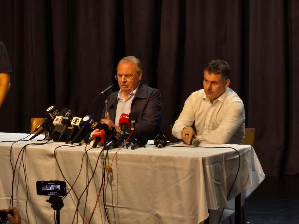 Corinthians enfrenta início de gestão com caixa zerado e dívidas urgentes