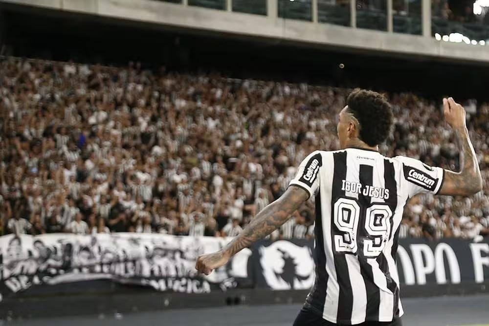 Igor Jesus deve deixar o Botafogo rumo ao Nottingham Forest em transferência milionária