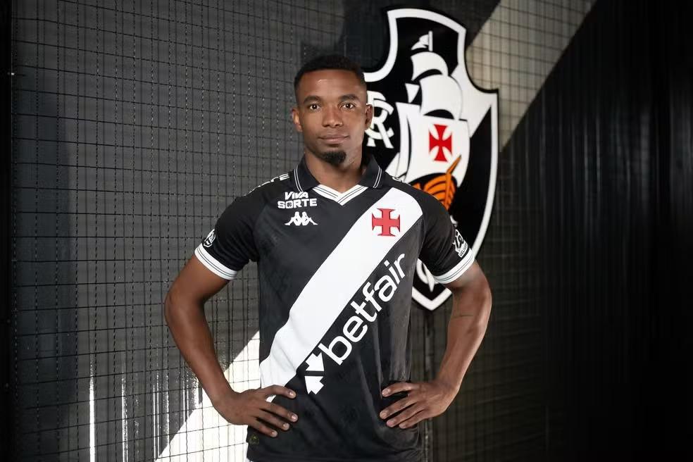 Vasco oficializa chegada de Thiago Mendes como reforço para o meio-campo