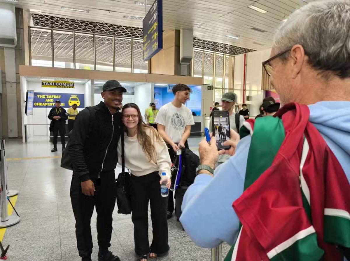 John Kennedy retorna ao Rio com discurso confiante: “Voltei melhor, focado e pronto para decidir”