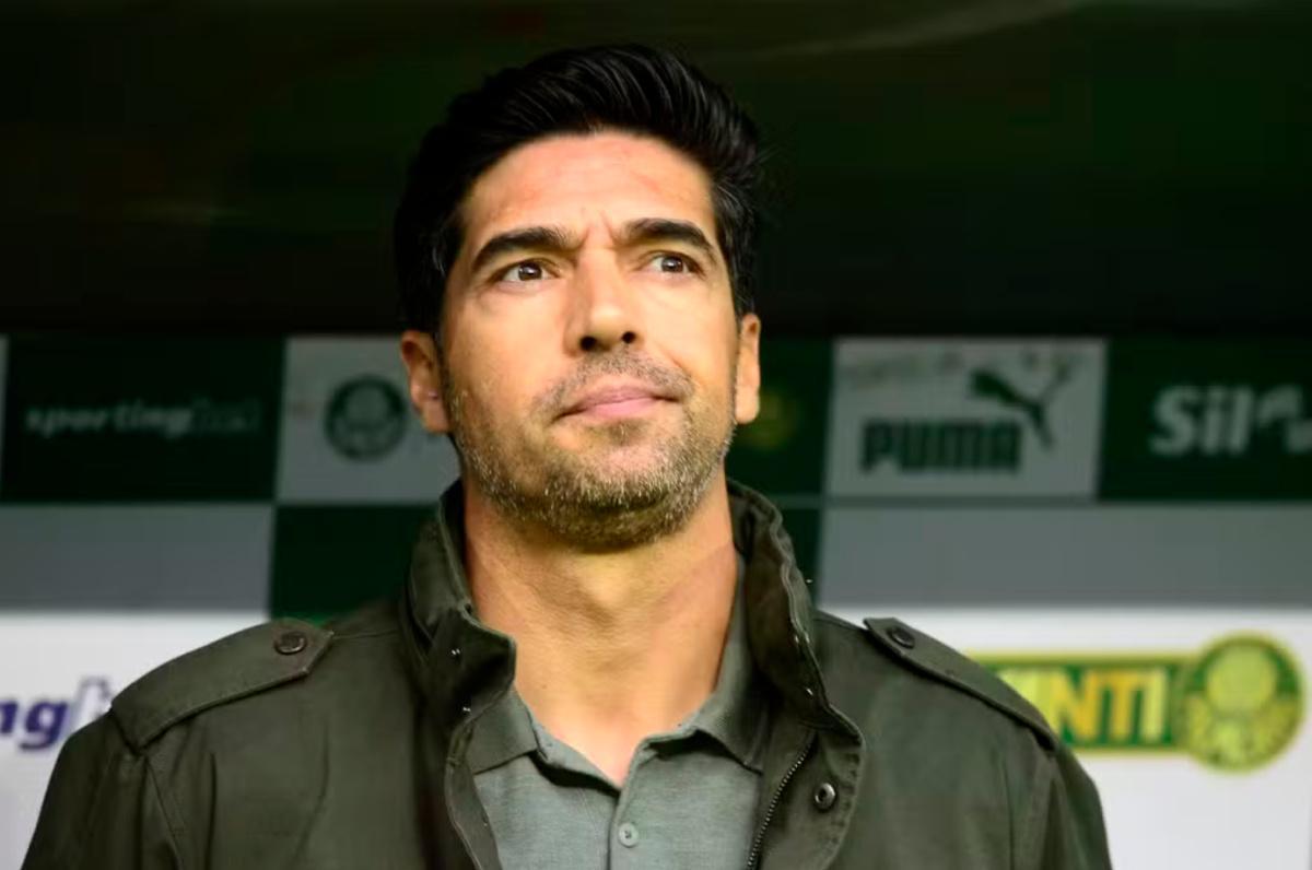 Abel revela impasse contratual e condiciona permanência no Palmeiras a novos títulos