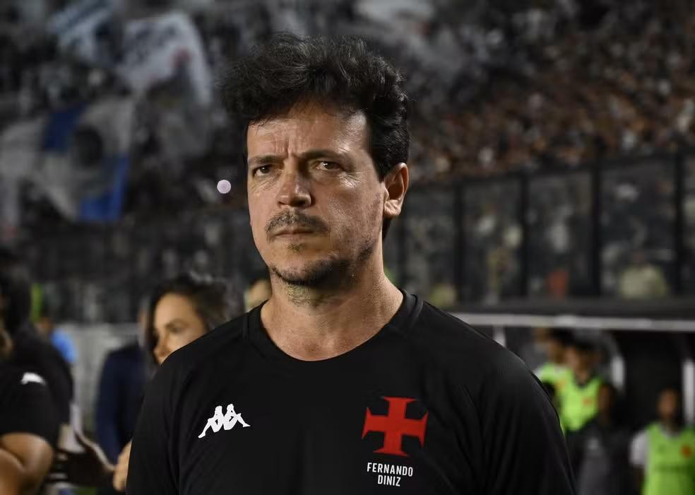 Diniz reconhece queda de intensidade do Vasco na etapa final, mas exalta: "Primeiro tempo brilhante" Diniz reconhece queda de intensidade do Vasco na etapa final, mas exalta: "Primeiro tempo brilhante"
