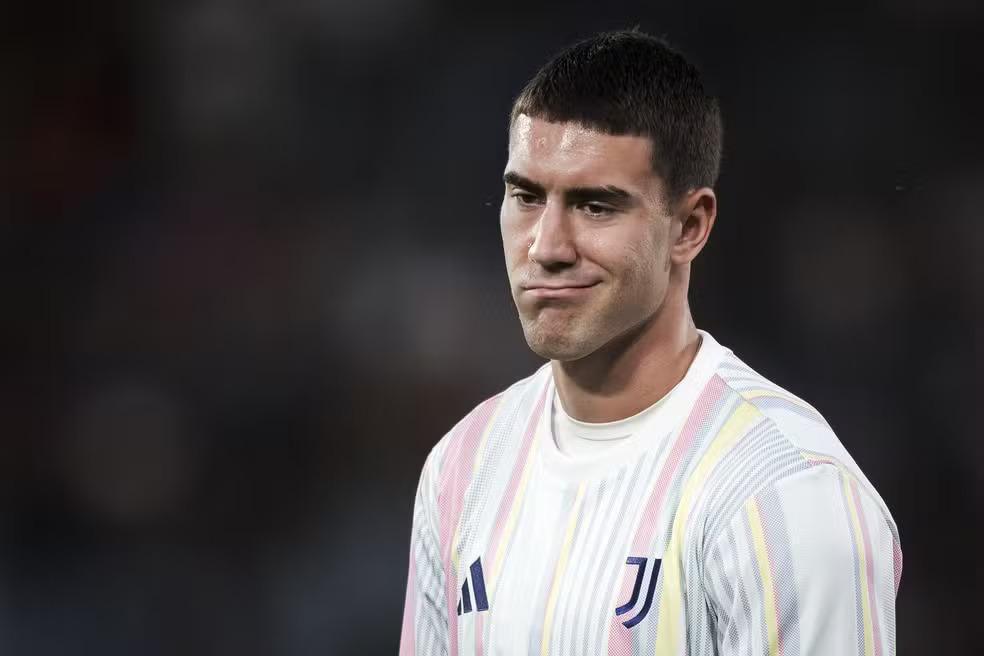 Juventus prepara “limpa” no elenco e coloca 10 atletas no mercado