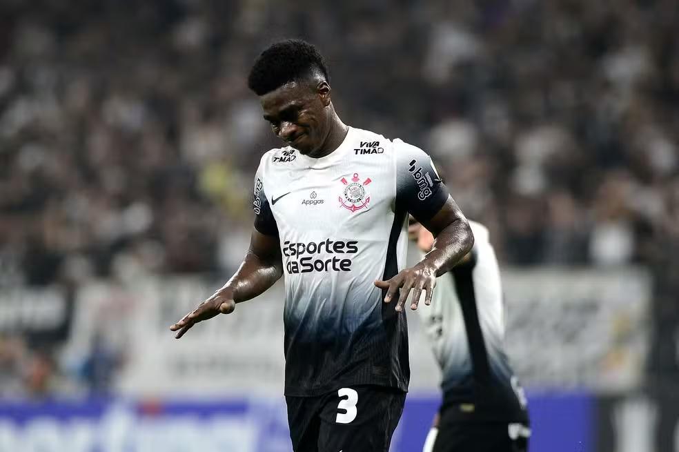 Corinthians vê dívida aumentar e solicita mediação da Fifa para liberar transfer ban