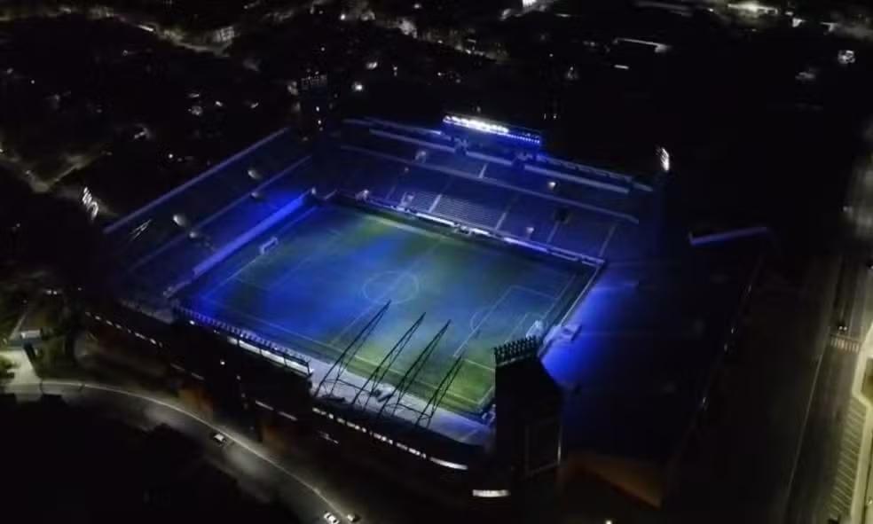 Arena Barueri ganha novo nome e sistema moderno de iluminação após investimento milionário de Leila Pereira