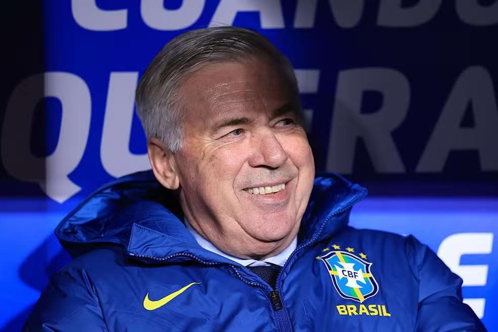Ancelotti afirma que só voltaria a treinar o Real Madrid após a Seleção e minimiza pressão por título mundial