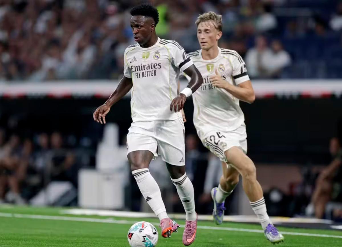 Huijsen coloca ponto final em polêmica entre Vinícius Jr. e Xabi Alonso: “É um cara incrível”