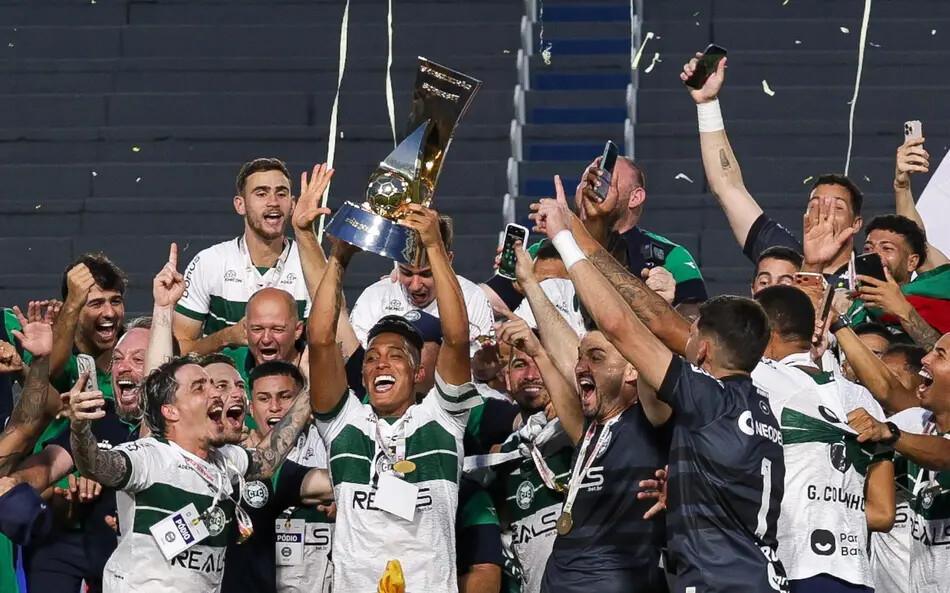 Série B 2025: Coritiba campeão, Athletico, Chapecoense e Remo sobem à Série A; Ferroviária é o último rebaixado Série B 2025: Coritiba campeão, Athletico, Chapecoense e Remo sobem à Série A; Ferroviária é o último rebaixado