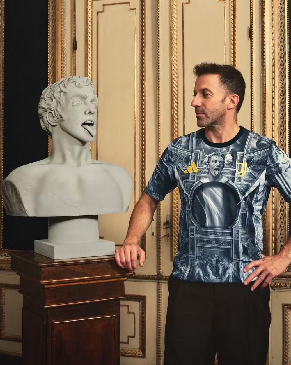 Juventus lança camisa especial inspirada no Renascimento em homenagem a Del Piero