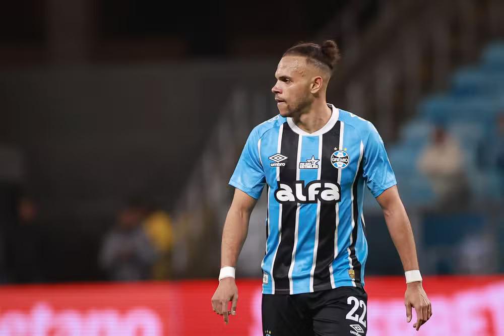 Martin Braithwaite notifica Grêmio e cobra dívida milionária: valor chega a R$ 7 milhões Martin Braithwaite notifica Grêmio e cobra dívida milionária: valor chega a R$ 7 milhões