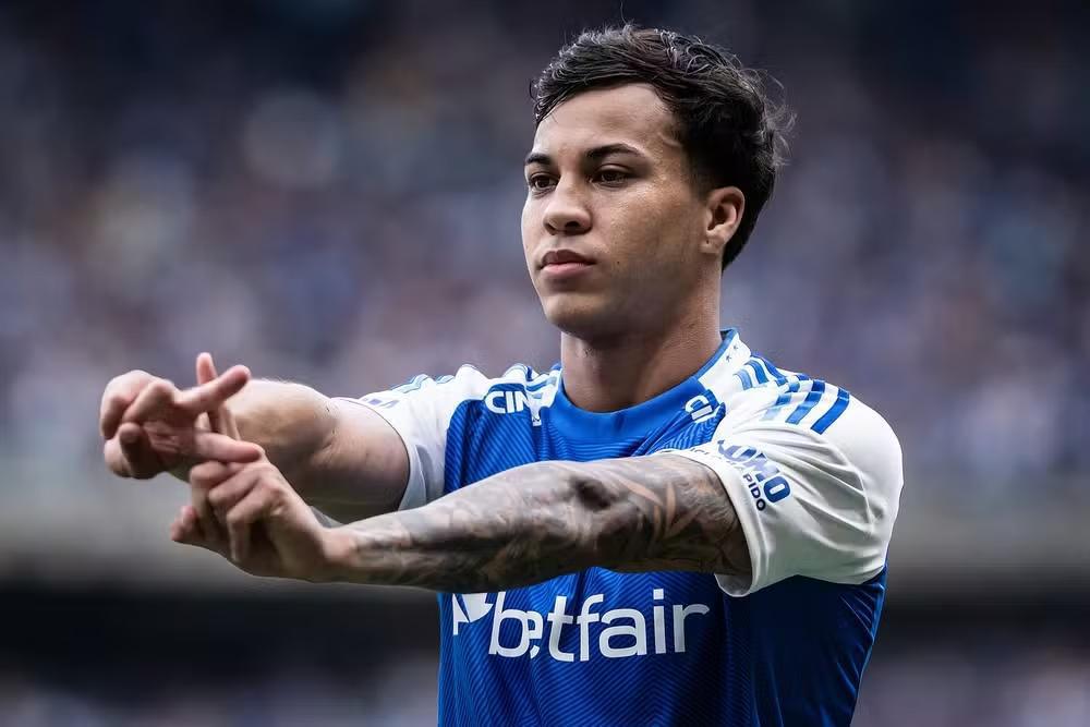 Flamengo define estratégia após recusa do Cruzeiro e mantém cautela por Kaio Jorge
