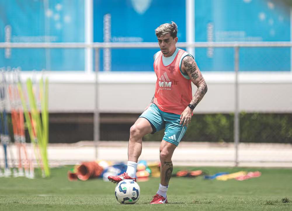 Fagner rescinde contrato com o Corinthians e fica livre para assinar com o Cruzeiro