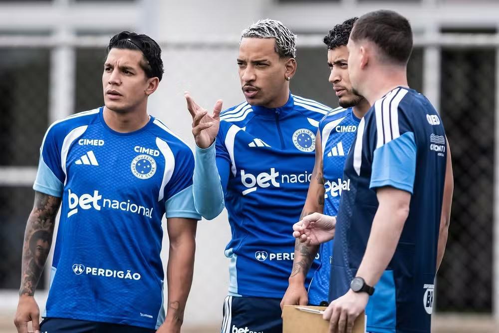 Cruzeiro vê Matheus Pereira como pilar do elenco e projeta renovação até fevereiro Cruzeiro vê Matheus Pereira como pilar do elenco e projeta renovação até fevereiro