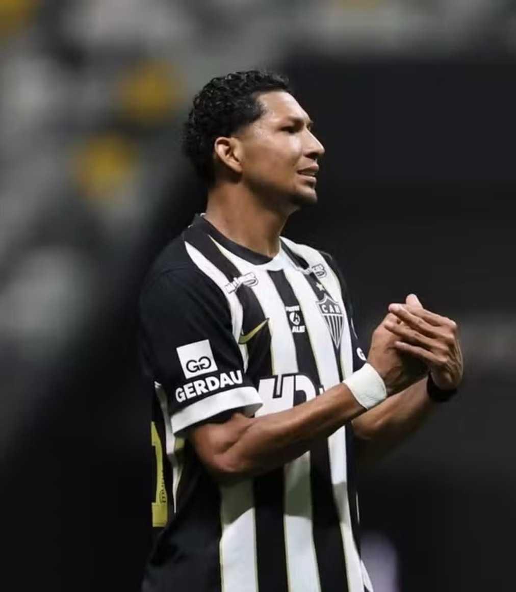 Santos avança em negociação por Rony e vê atacante como peça-chave para o elenco Santos avança em negociação por Rony e vê atacante como peça-chave para o elenco