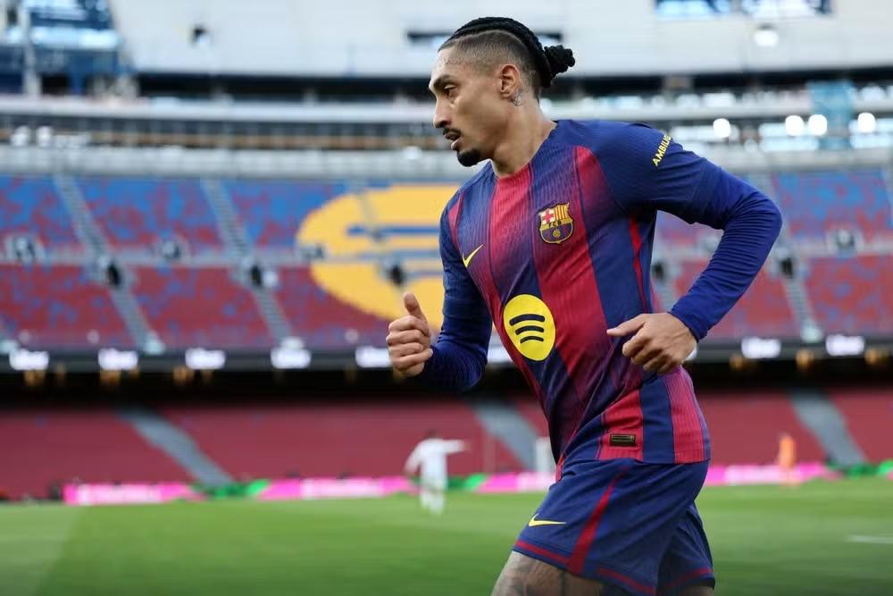 Raphinha afirma que merecia a Bola de Ouro e admite frustração com resultado Raphinha afirma que merecia a Bola de Ouro e admite frustração com resultado