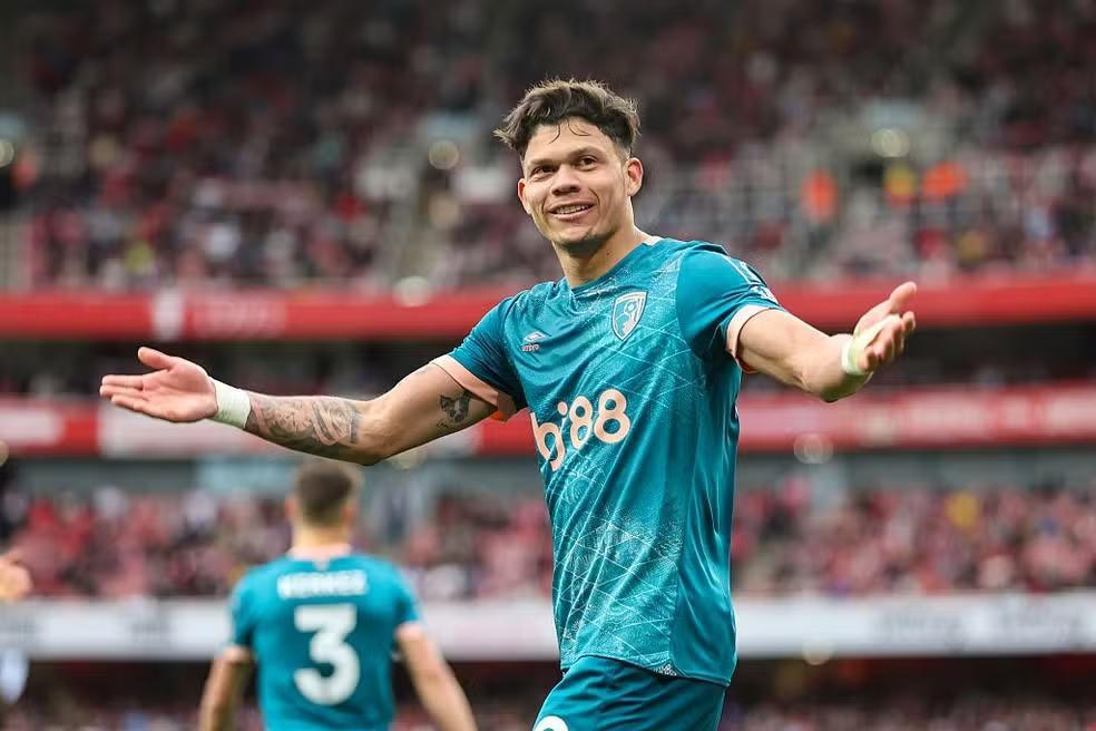 Flamengo enfrenta entraves financeiros e técnicos na busca por um novo centroavante Flamengo enfrenta entraves financeiros e técnicos na busca por um novo centroavante