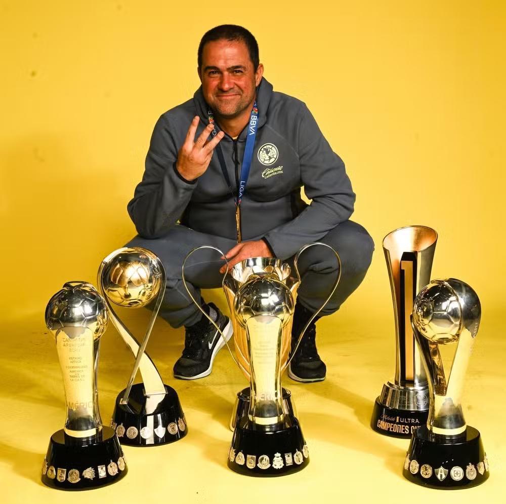 América-MEX inicia nova era após ciclo histórico e aposta em brasileiros Raphael Veiga e Lima América-MEX inicia nova era após ciclo histórico e aposta em brasileiros Raphael Veiga e Lima