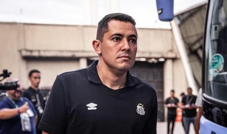 CEO do Santos demonstra confiança em retorno de Neymar e possível extensão de contrato