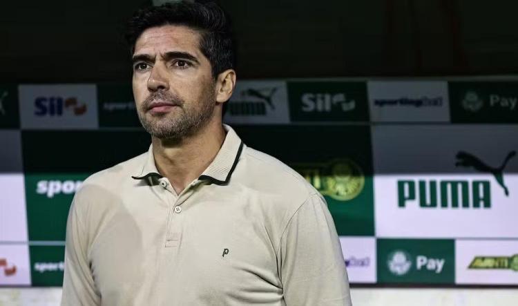 Abel Ferreira reconhece desafio no Mundial: "Temos 10% de chance? Vamos lutar por esses 10%"