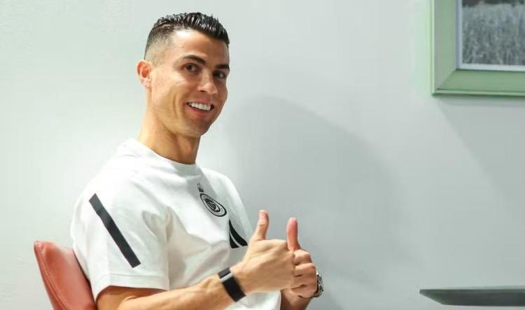 Cristiano Ronaldo lidera ranking dos atletas mais bem pagos de 2025