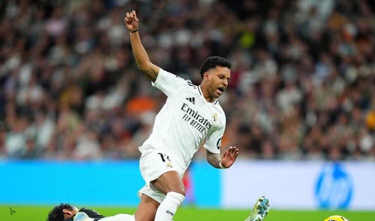 Rodrygo entra na mira de gigantes ingleses em meio a incertezas no Real Madrid
