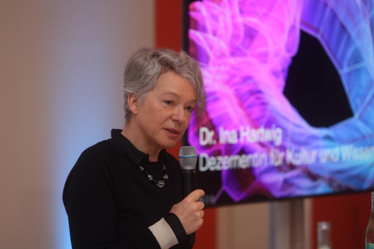 Kunst am Himmel der Konstablerwache Kunst am Himmel der Konstablerwache