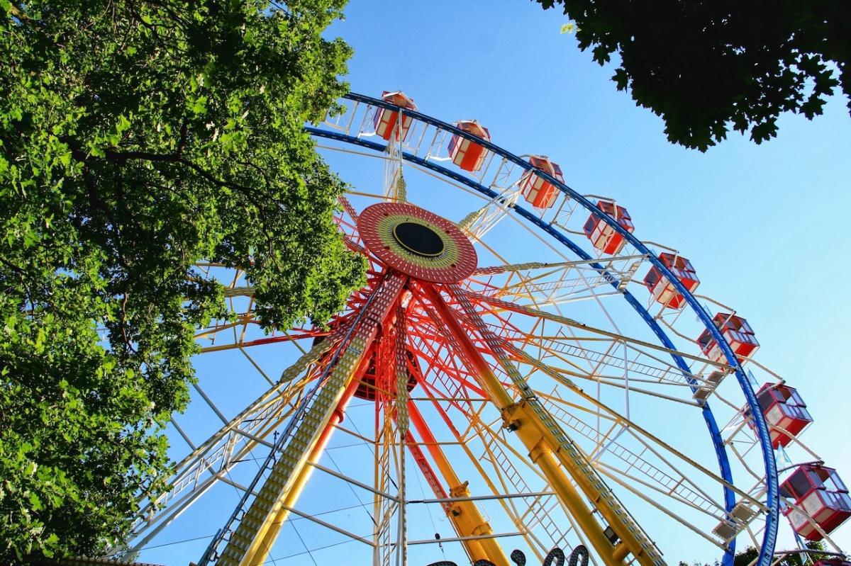 Zwischen Skyline und Stadtwald - das bietet der Wäldchestag Zwischen Skyline und Stadtwald - das bietet der Wäldchestag
