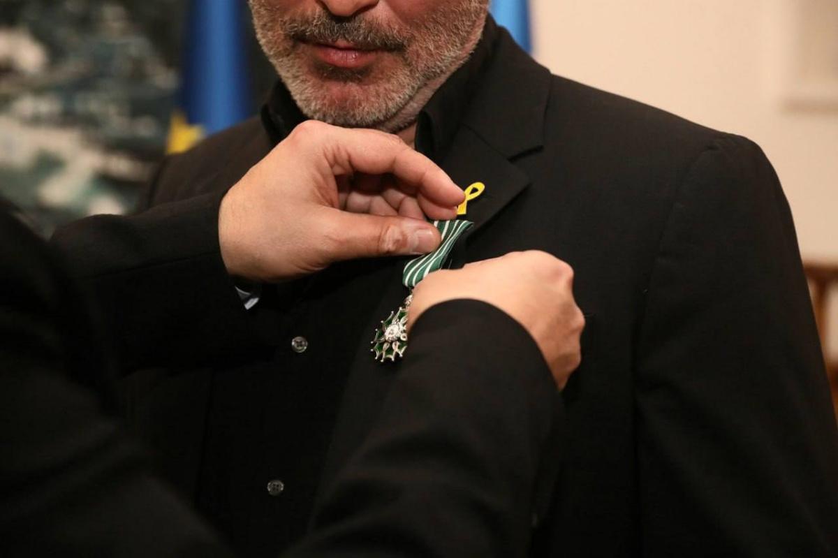 🎭🏅 Lior Raz, star de "Fauda", fait chevalier des arts et des lettres 🎭🏅 Lior Raz, star de "Fauda", fait chevalier des arts et des lettres